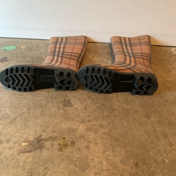 Rain boot - Picture 2 of 3